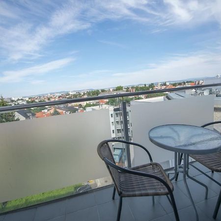 Apartman Centroom Piest'any Buitenkant foto