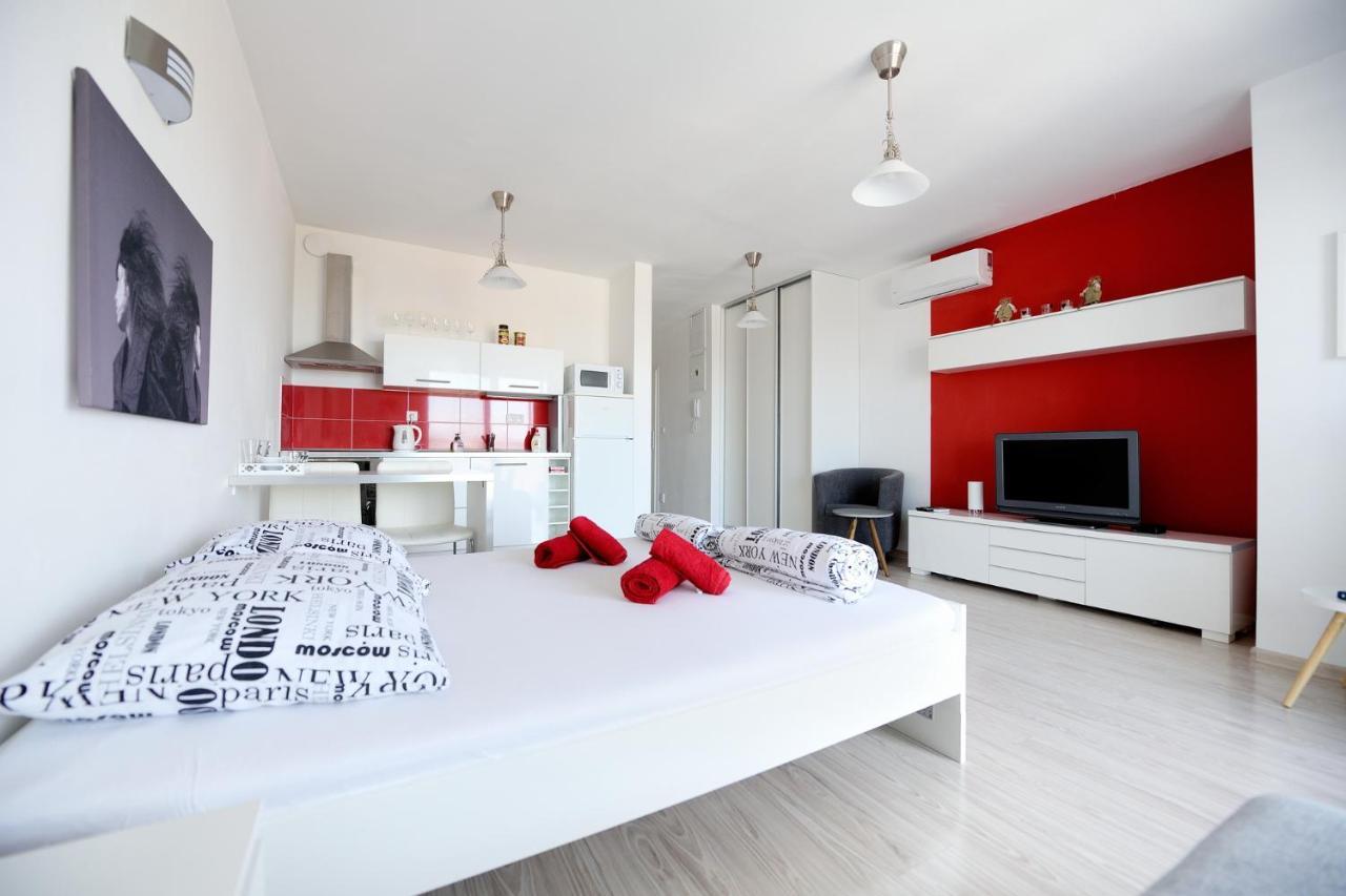 Apartman Centroom Piest'any Buitenkant foto