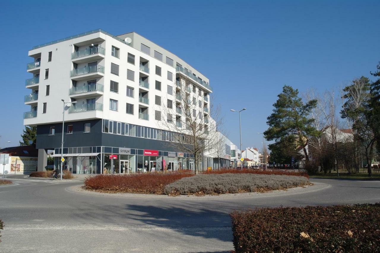 Apartman Centroom Piest'any Buitenkant foto